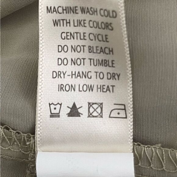 Max Studio- Cargo pants with button ankle. Size: Large Color: Sage - Picture 11 of 13